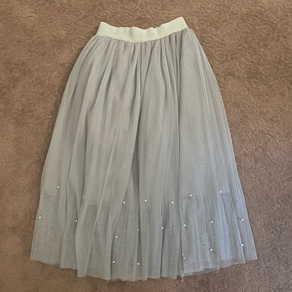 Dreamy Grey Gauzy Skirt with Pearl Decoration